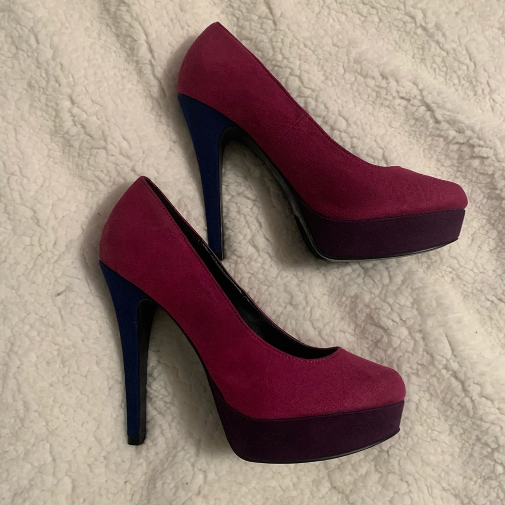 Elle color blocked heels
